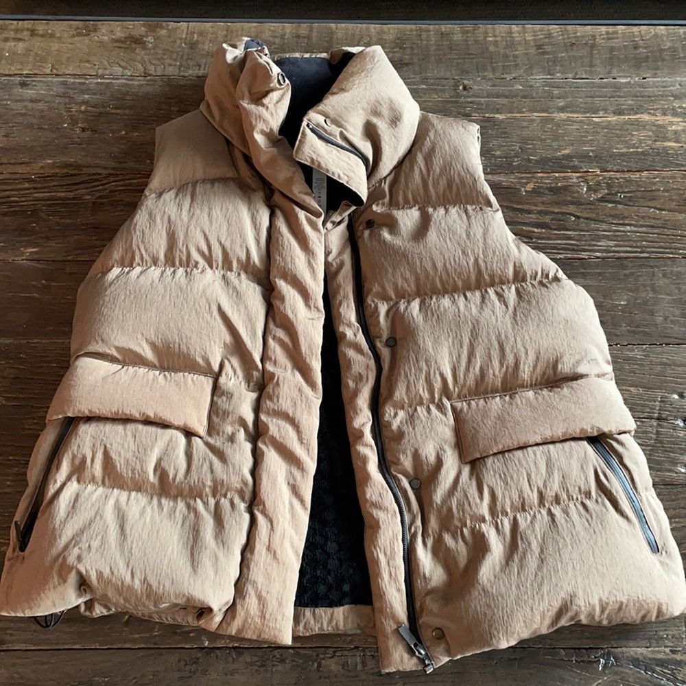Lululemon vest